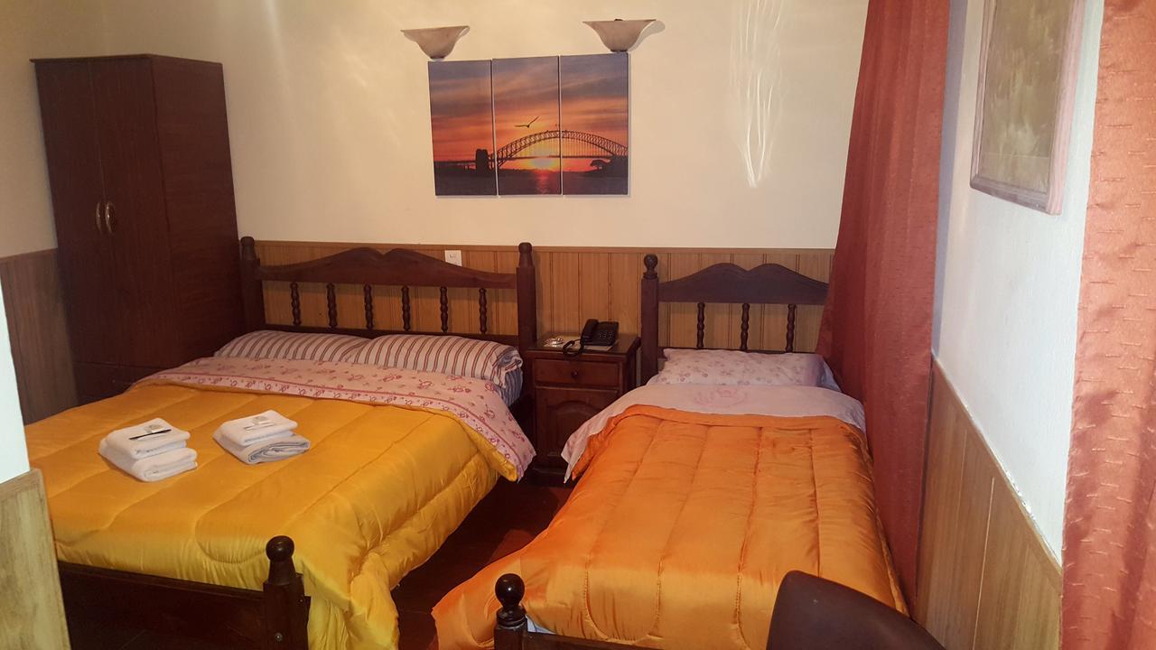 Paris Hotel 2*